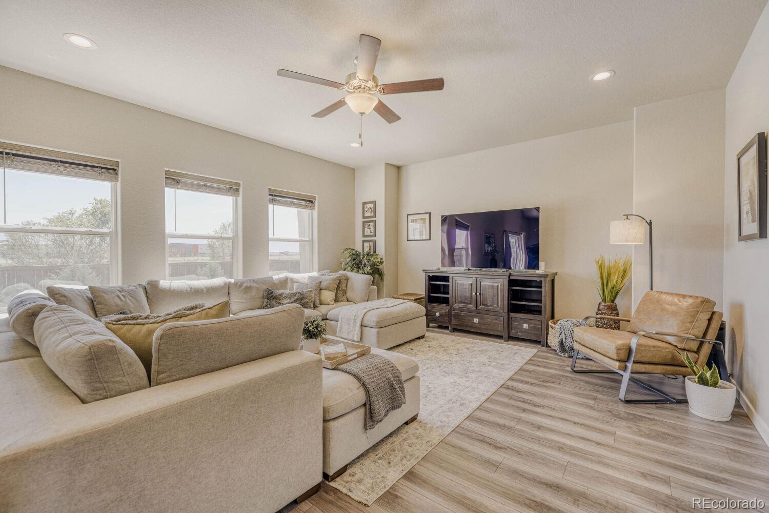MLS Image #8 for 291  sabin way,lochbuie, Colorado