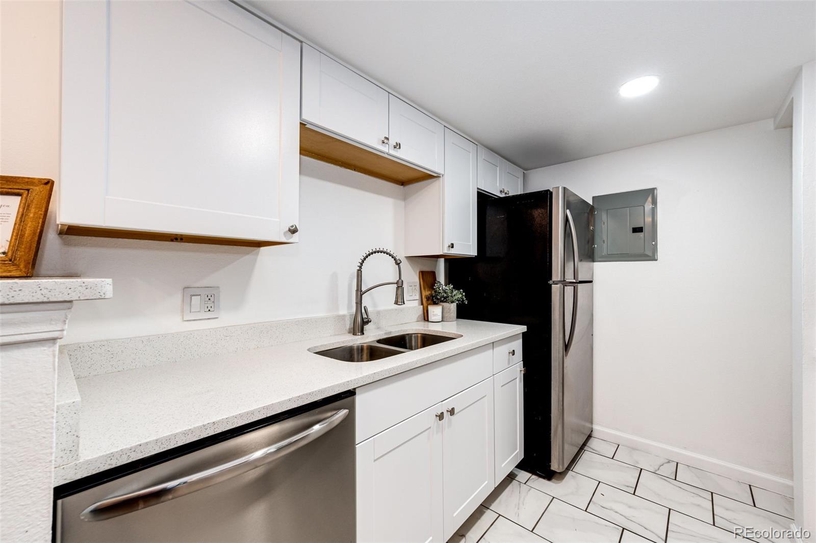 MLS Image #6 for 4400 s quebec street,denver, Colorado