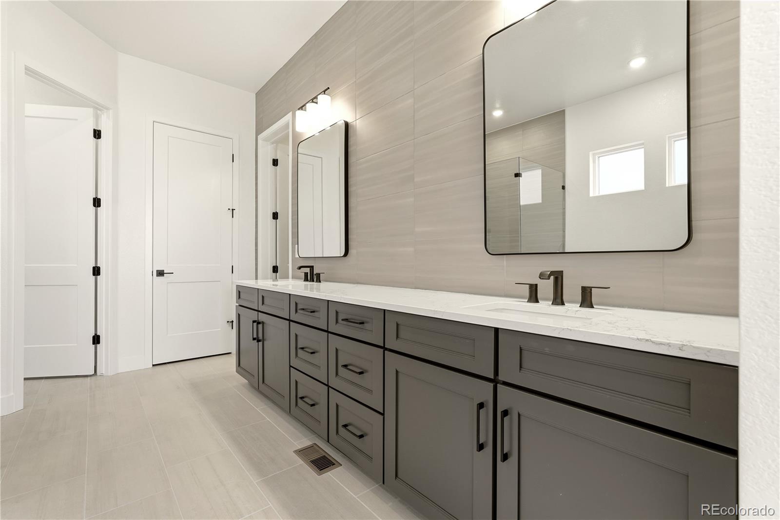 MLS Image #32 for 11184  amber light trail,littleton, Colorado