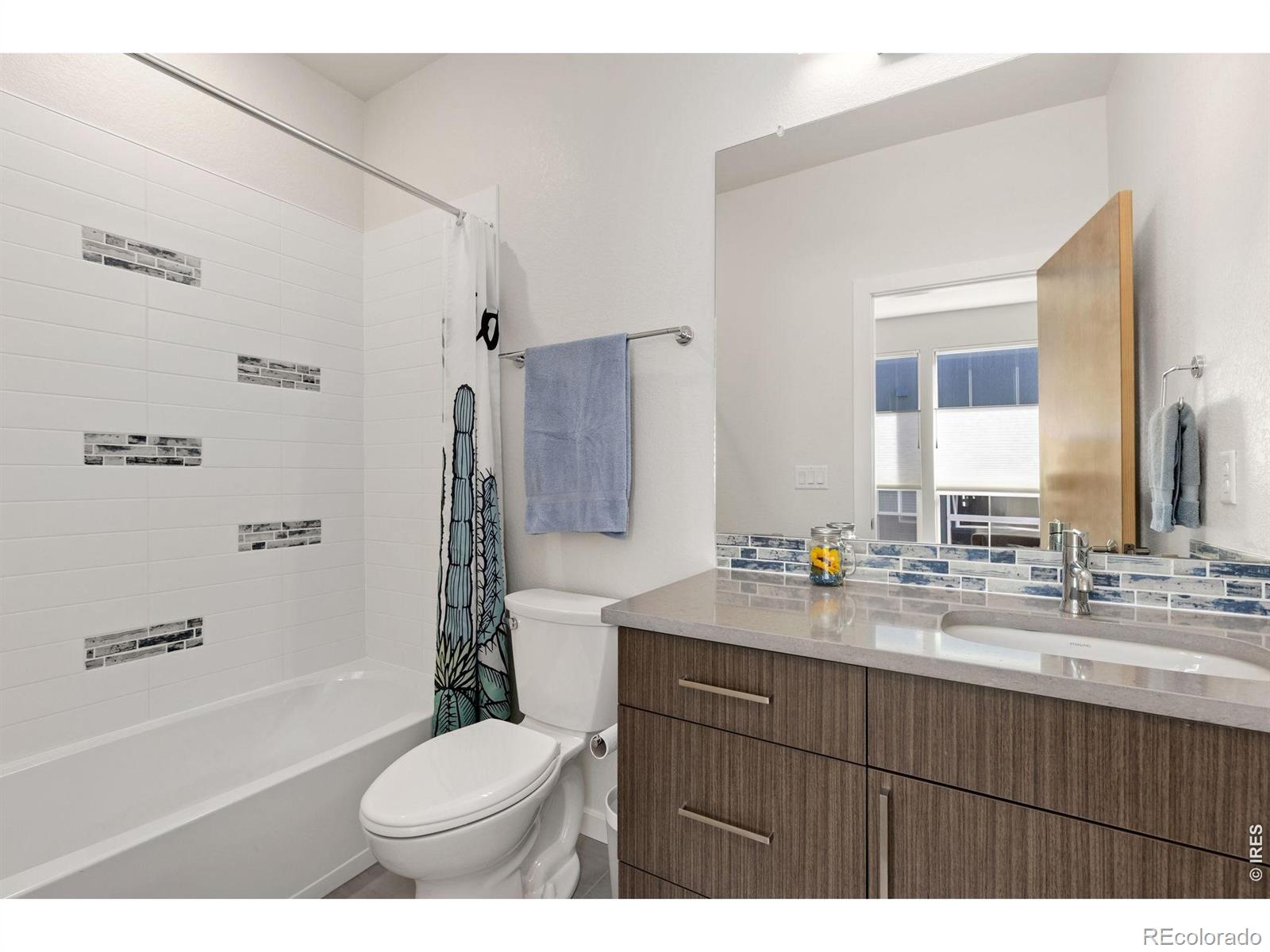 MLS Image #11 for 737  kubat lane,longmont, Colorado