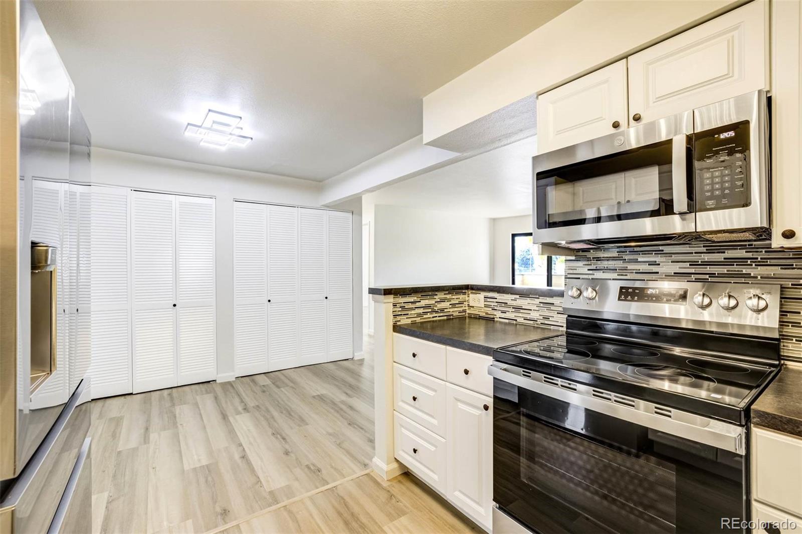 MLS Image #19 for 10150 e virginia avenue 19-208,denver, Colorado
