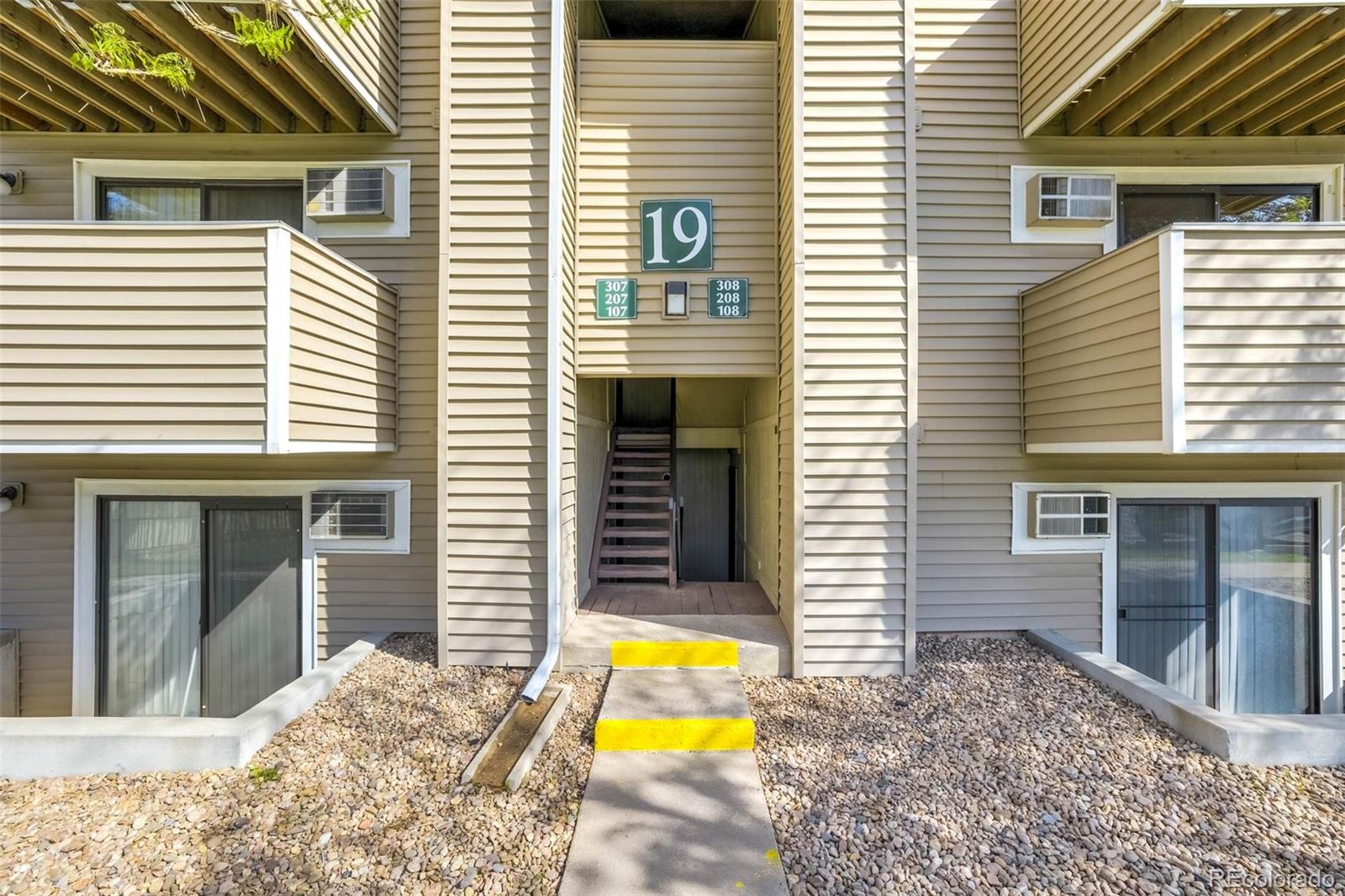 MLS Image #3 for 10150 e virginia avenue 19-208,denver, Colorado