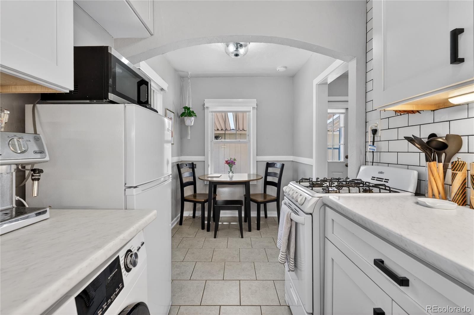 MLS Image #38 for 4185  grove street,denver, Colorado