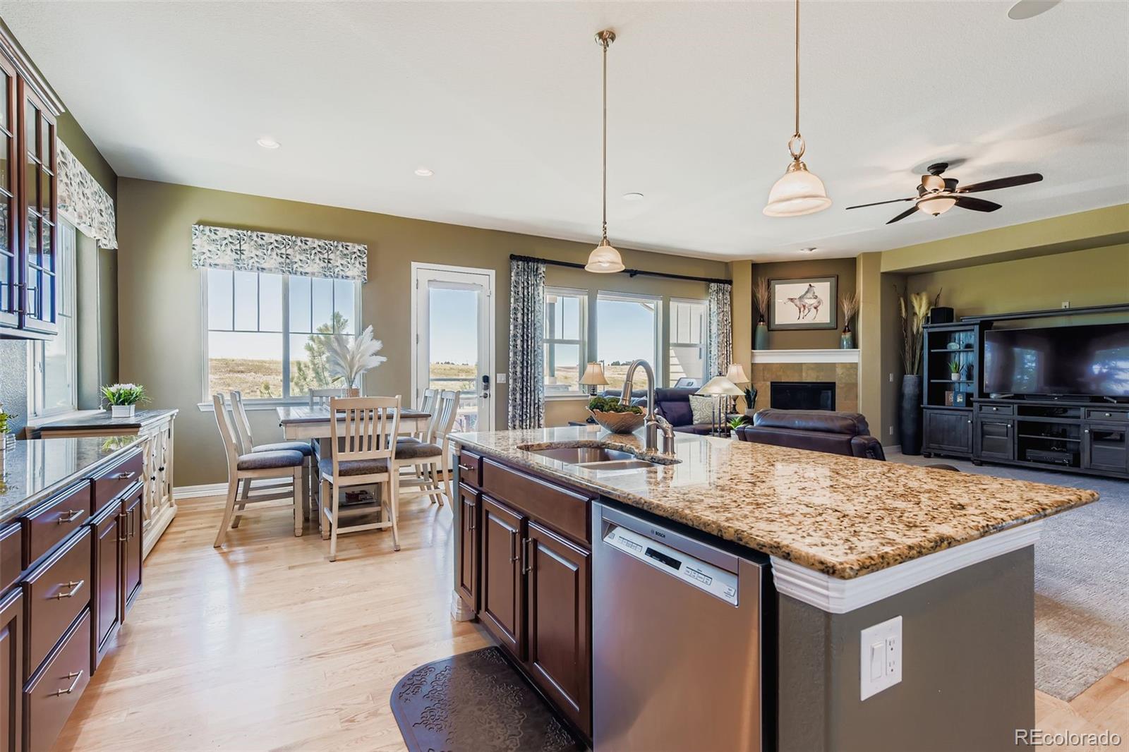 MLS Image #4 for 8265 s country club parkway,aurora, Colorado