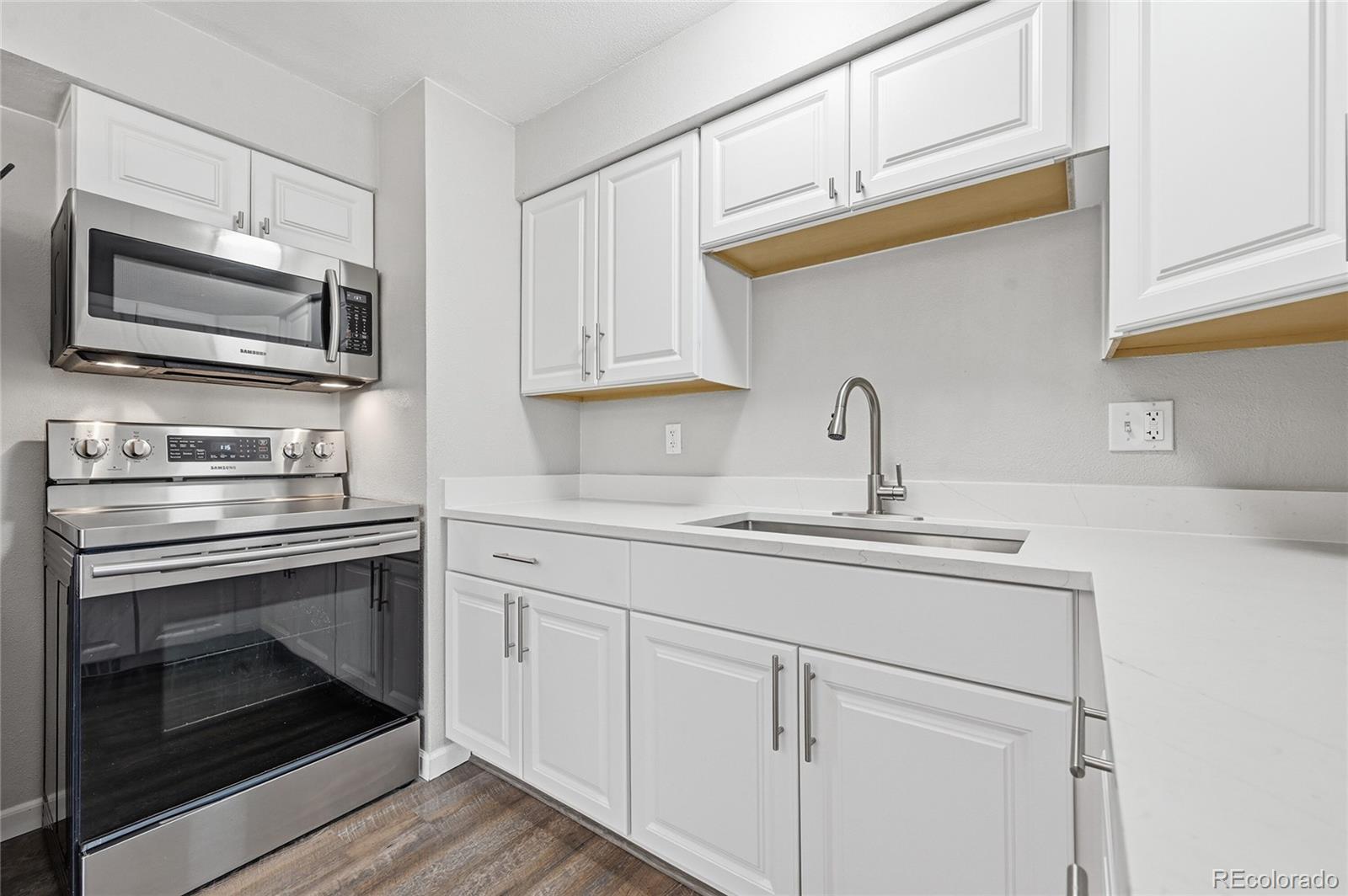MLS Image #15 for 3704 e 88th circle,denver, Colorado
