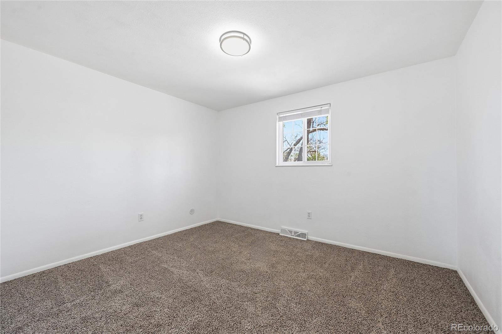 MLS Image #17 for 3704 e 88th circle,denver, Colorado