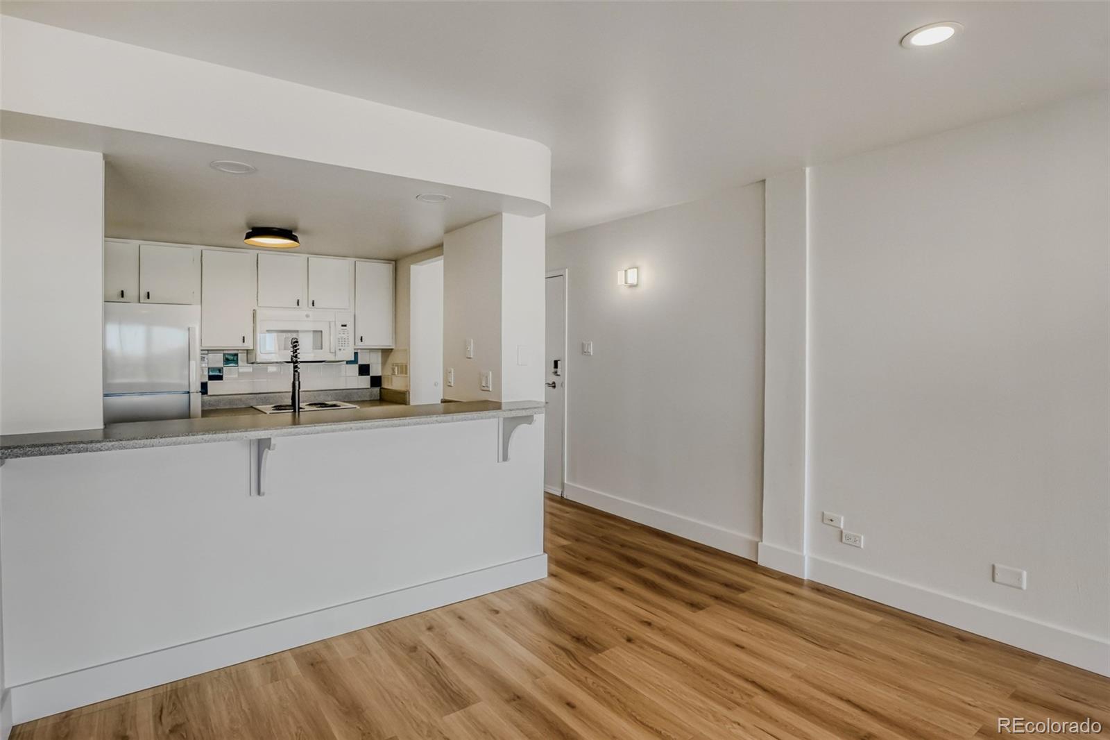 MLS Image #7 for 400 s lafayette street 1207,denver, Colorado