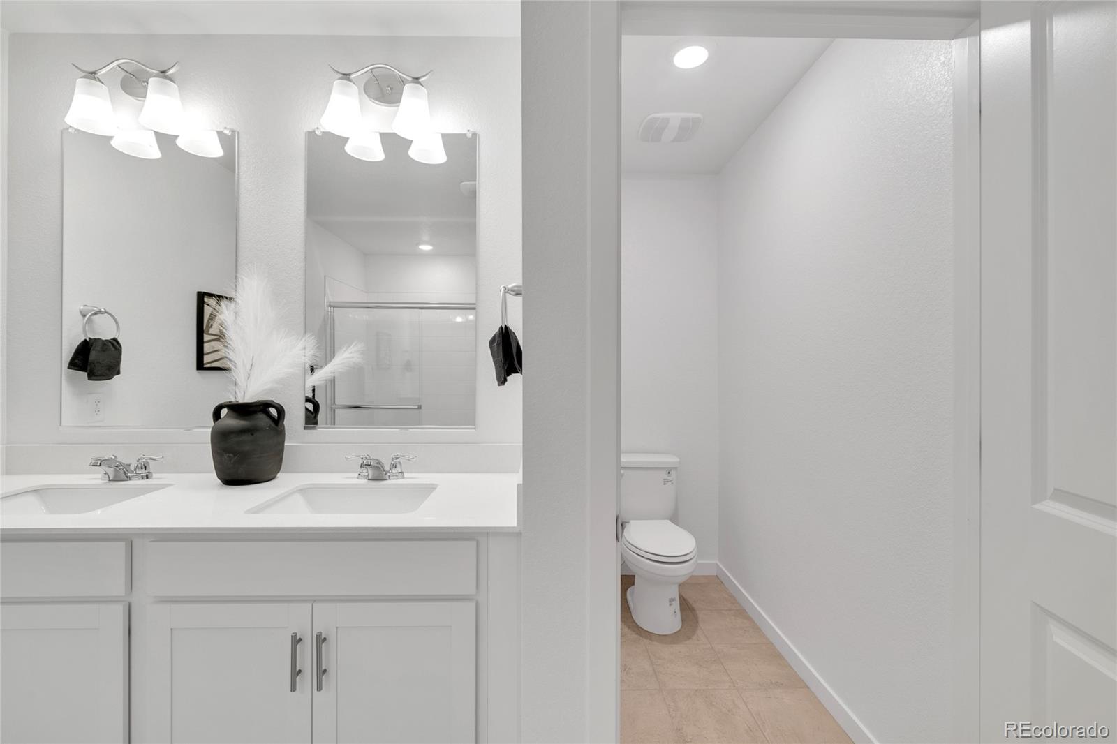 MLS Image #14 for 212 s uriah street,aurora, Colorado