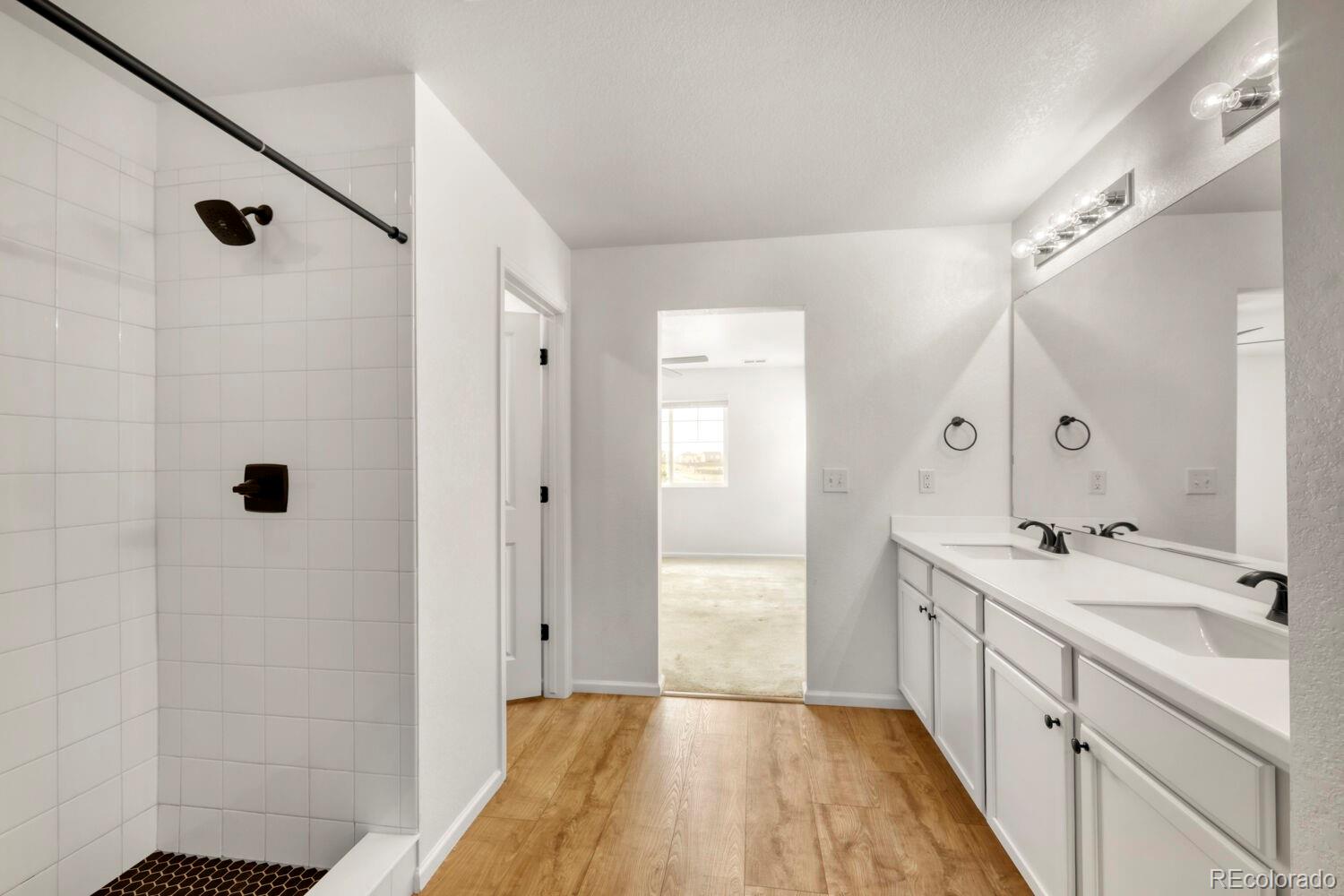 MLS Image #20 for 919 n undergrove way,aurora, Colorado