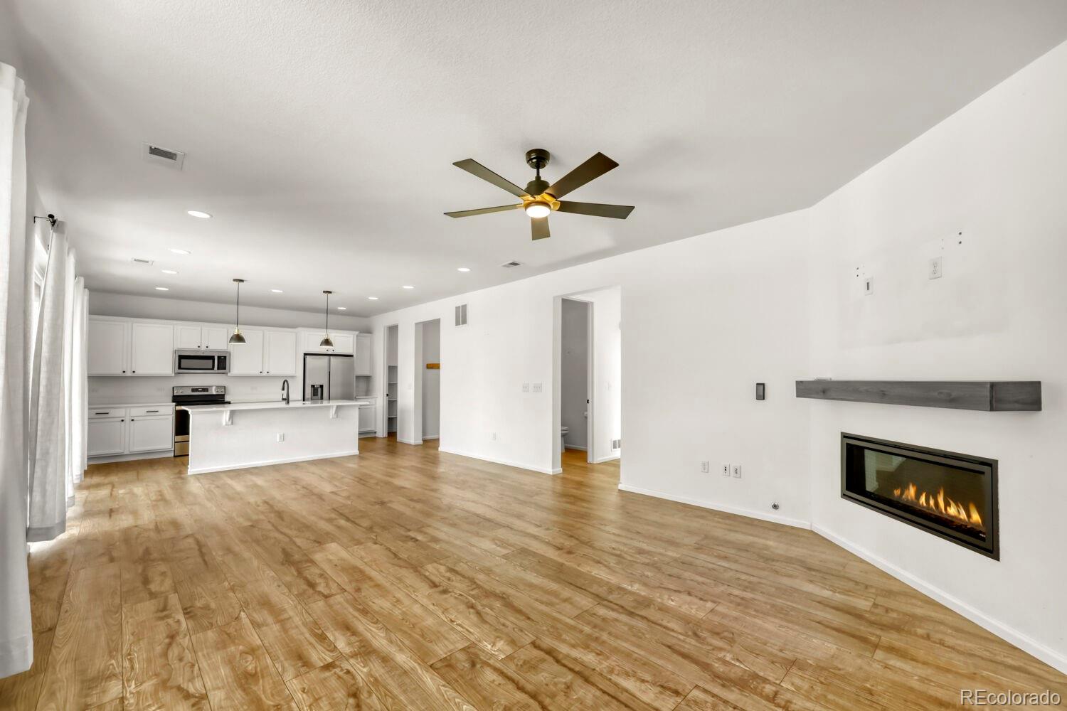 MLS Image #8 for 919 n undergrove way,aurora, Colorado