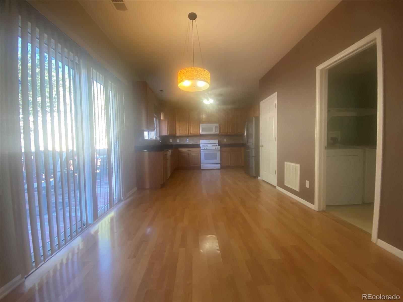 MLS Image #1 for 407  ivory circle,aurora, Colorado