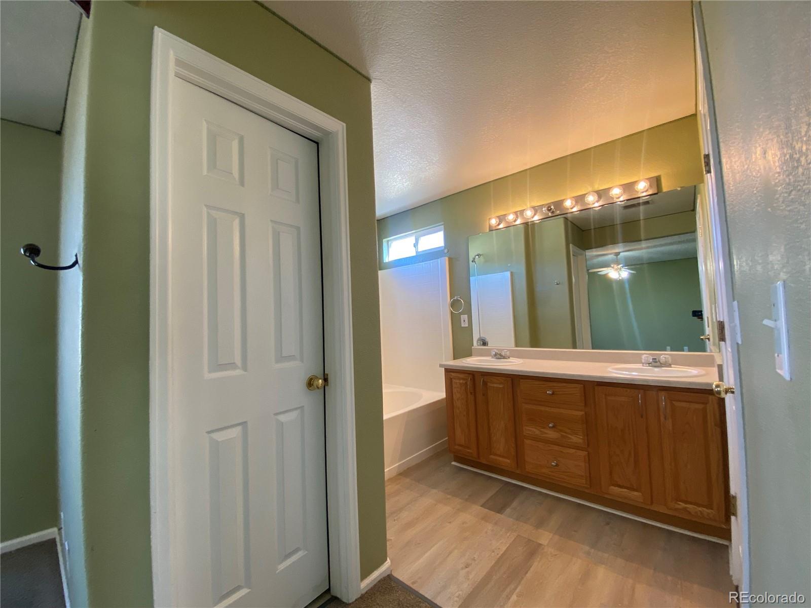 MLS Image #9 for 407  ivory circle,aurora, Colorado