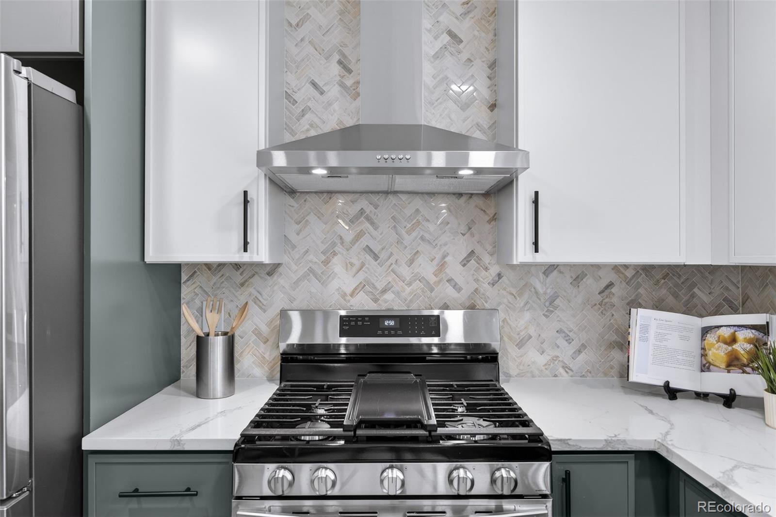 MLS Image #15 for 7713 e jamison drive,centennial, Colorado
