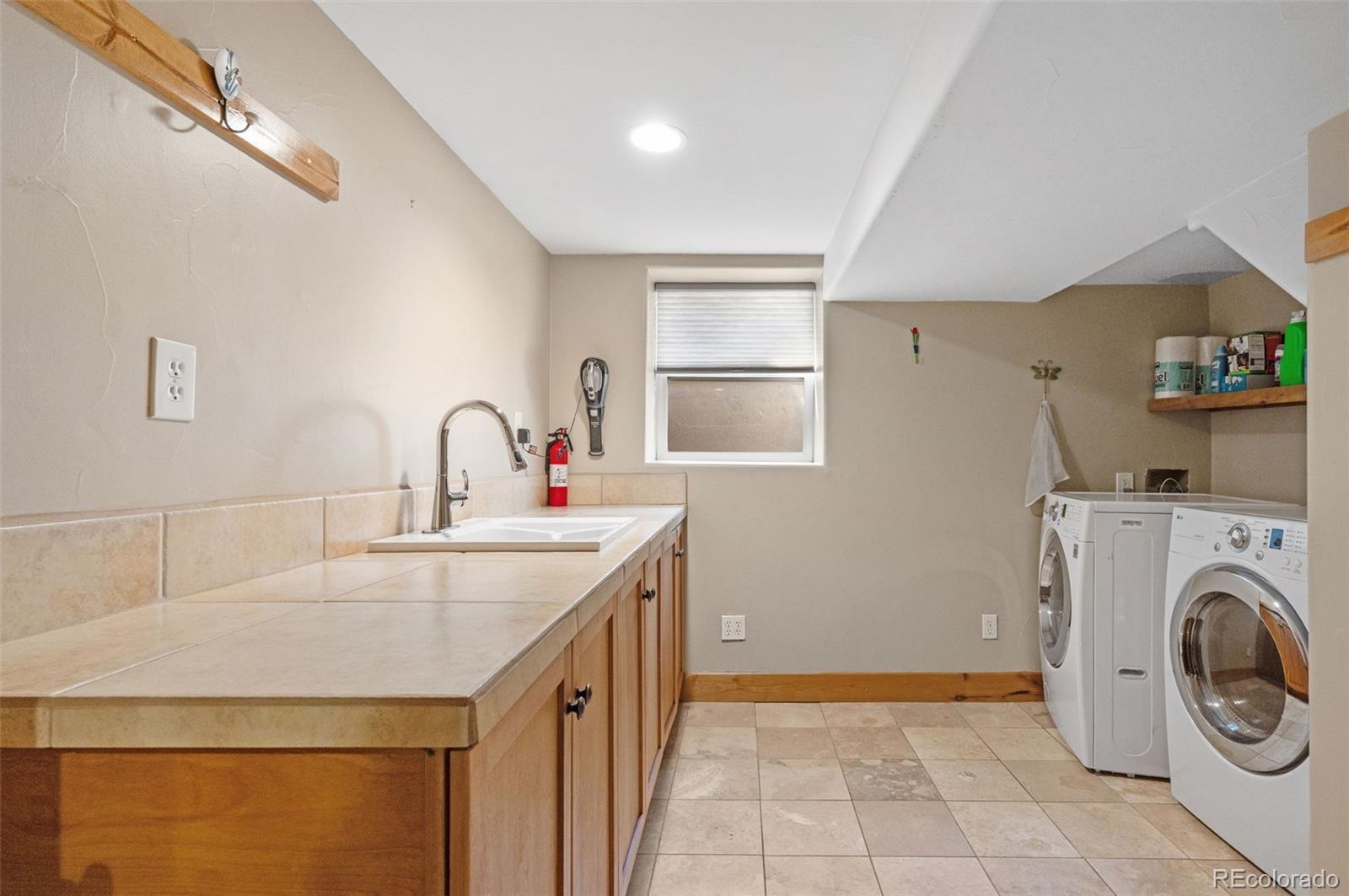 MLS Image #29 for 1996 s downing street,denver, Colorado