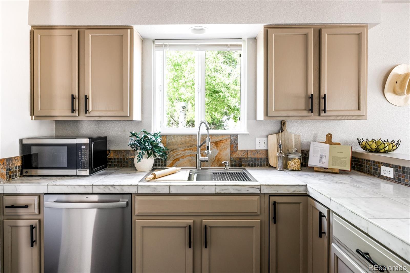 MLS Image #8 for 311  warwick street,frederick, Colorado