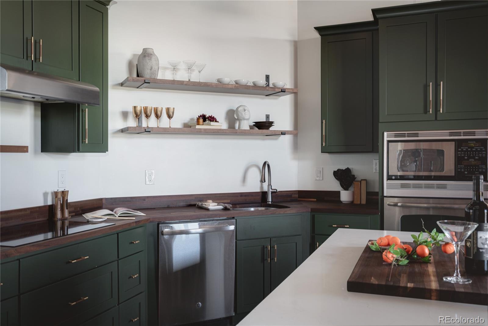 MLS Image #5 for 1127  auraria parkway,denver, Colorado