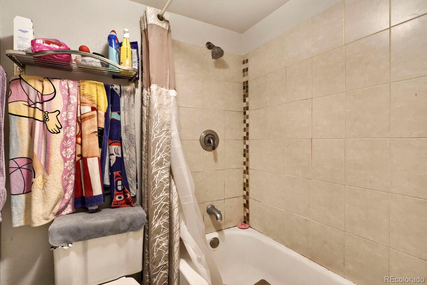 MLS Image #6 for 3141 s tamarac drive,denver, Colorado