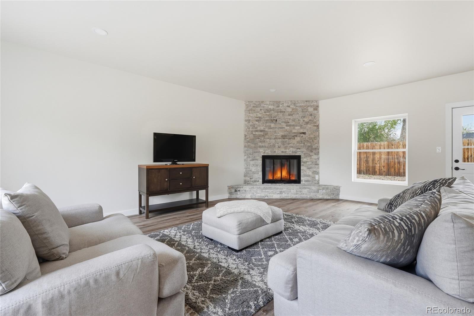 MLS Image #13 for 405  elliott street,longmont, Colorado