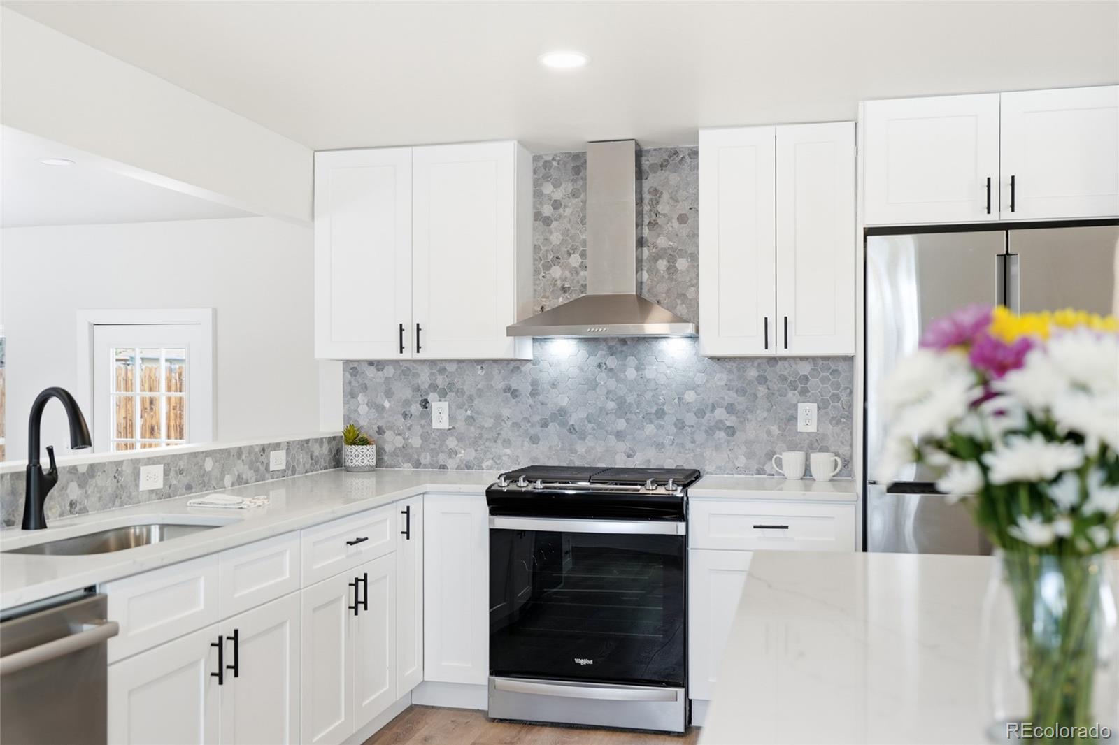 MLS Image #3 for 405  elliott street,longmont, Colorado