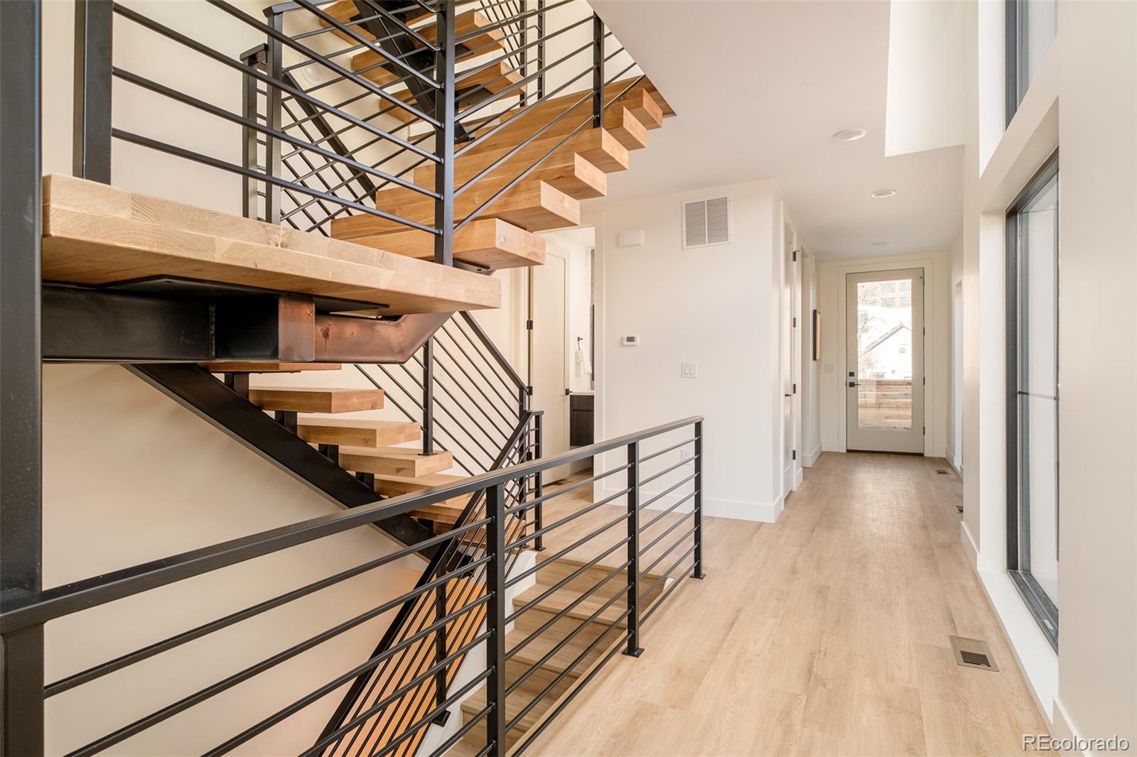 MLS Image #10 for 3414  lawrence street,denver, Colorado