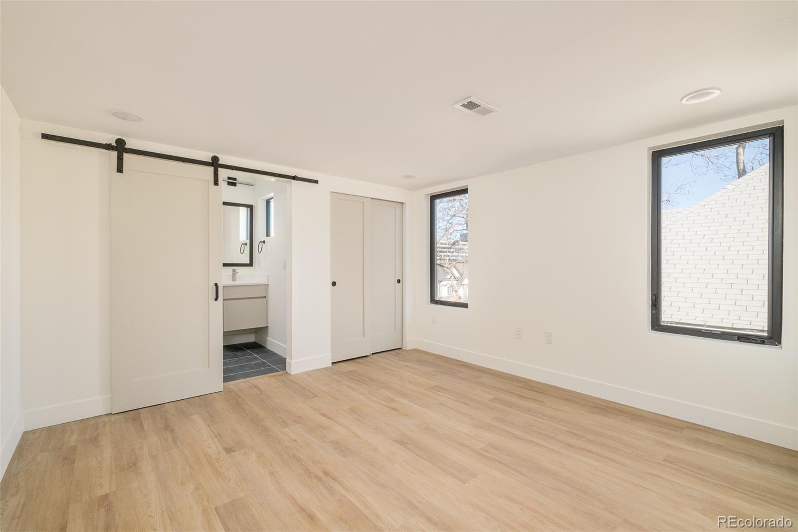 MLS Image #20 for 3414  lawrence street,denver, Colorado