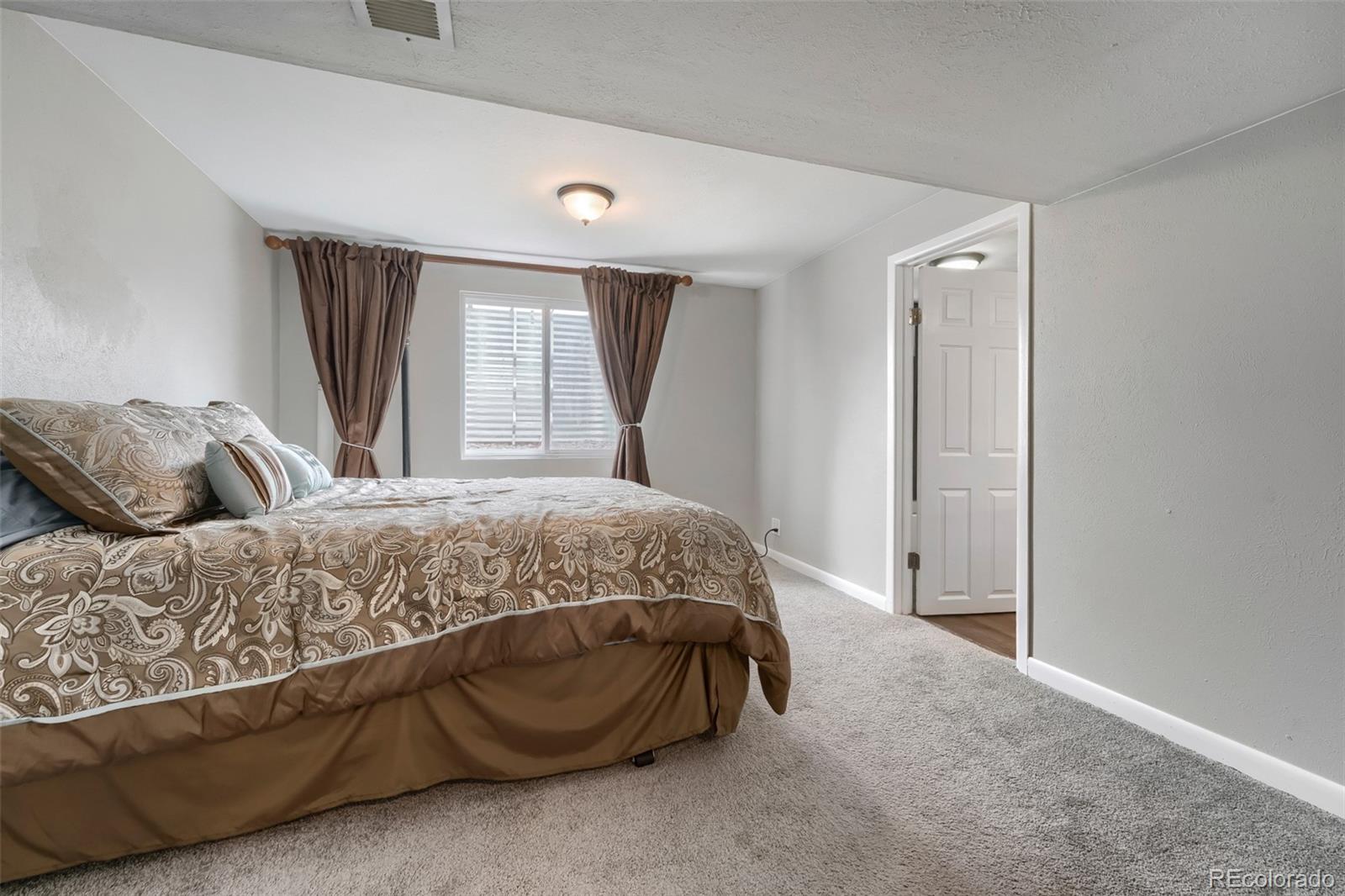 MLS Image #10 for 4708 s ouray way,aurora, Colorado