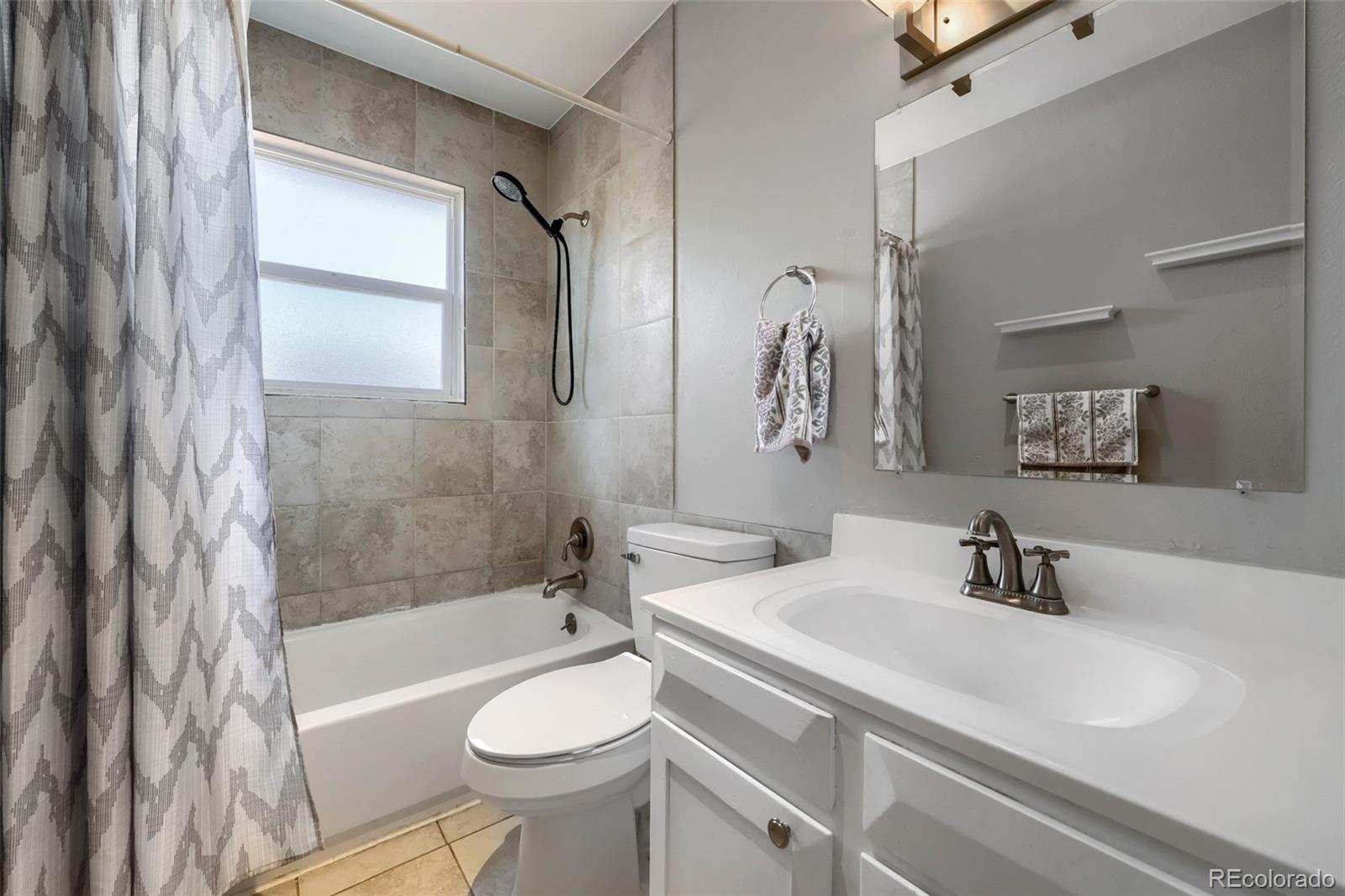 MLS Image #16 for 4708 s ouray way,aurora, Colorado