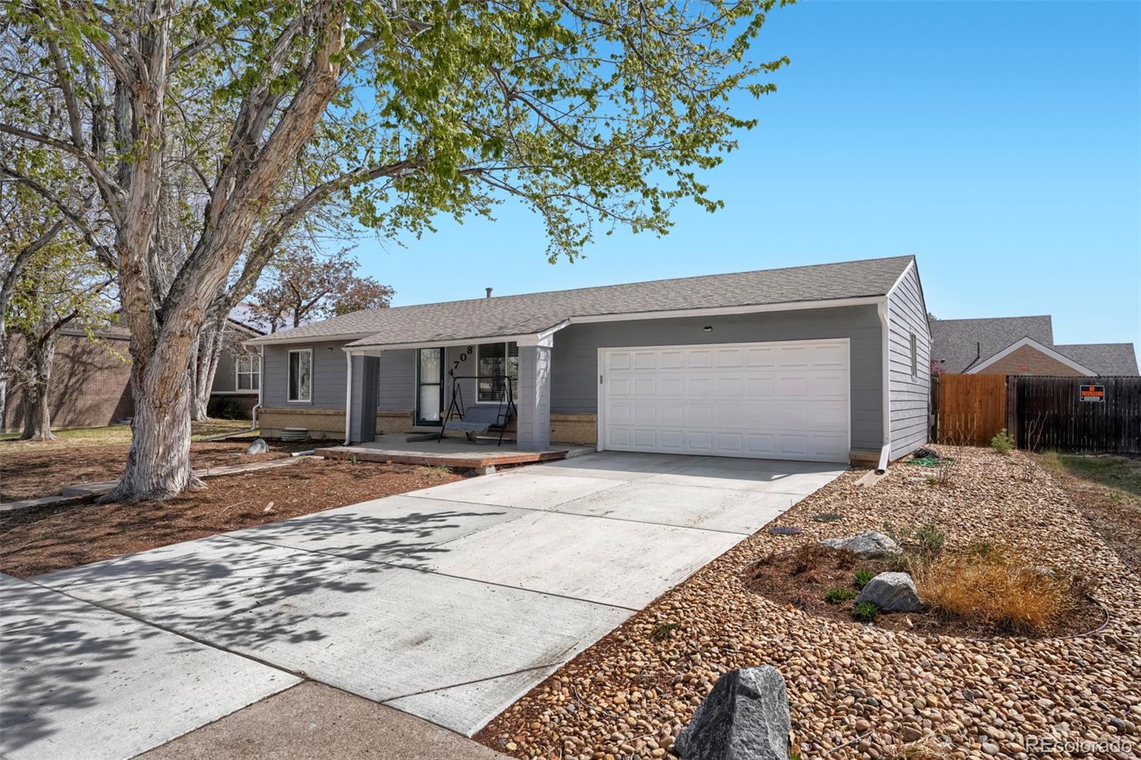 MLS Image #2 for 4708 s ouray way,aurora, Colorado