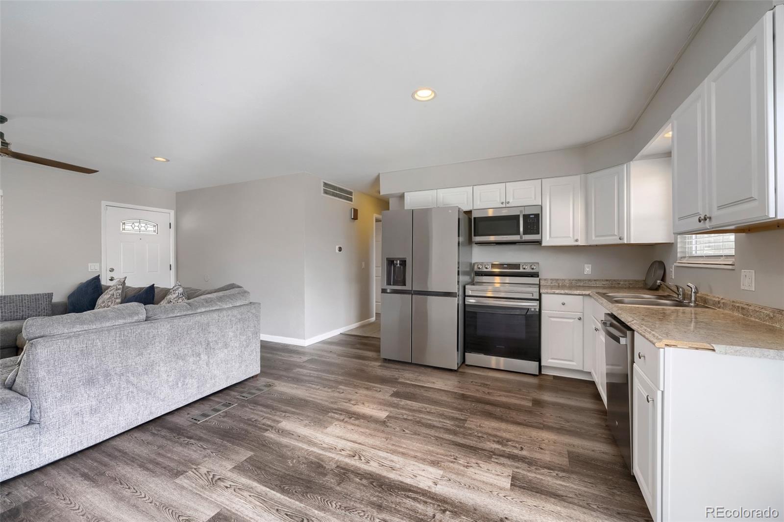 MLS Image #6 for 4708 s ouray way,aurora, Colorado
