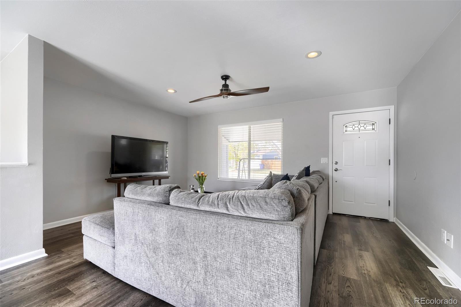 MLS Image #9 for 4708 s ouray way,aurora, Colorado