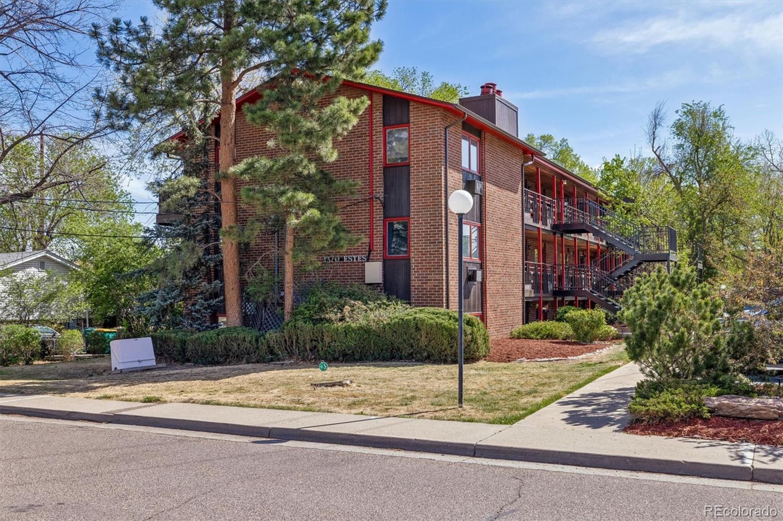 MLS Image #17 for 1370  estes street,lakewood, Colorado