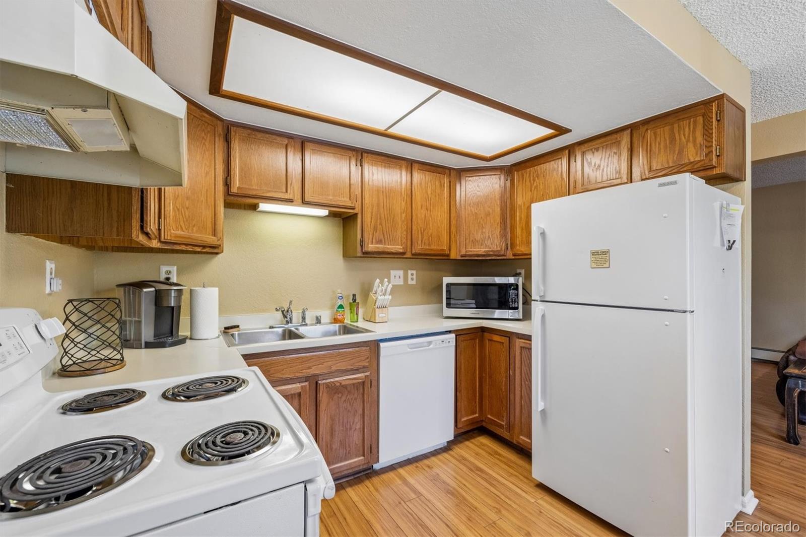 MLS Image #6 for 1370  estes street,lakewood, Colorado