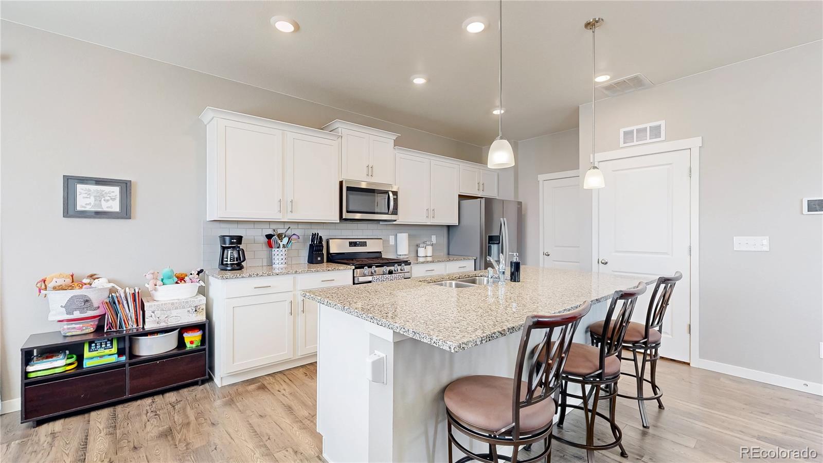 MLS Image #7 for 2122  pineywoods street,mead, Colorado