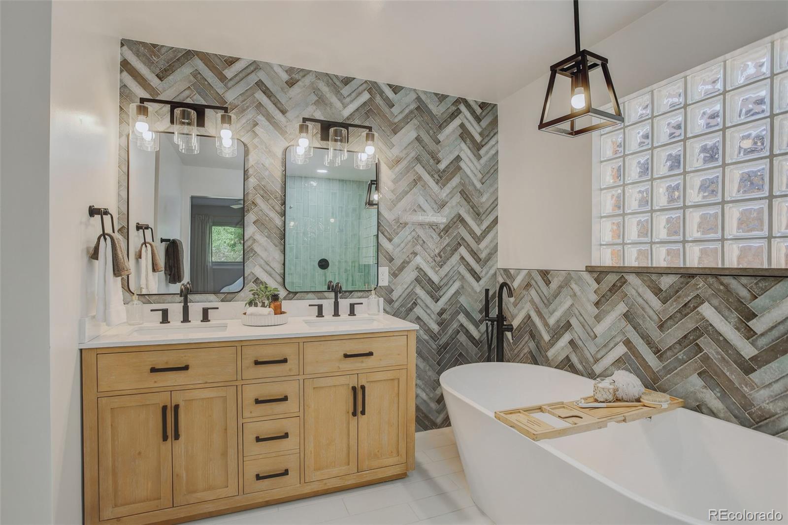 MLS Image #17 for 3127 s dallas court,denver, Colorado