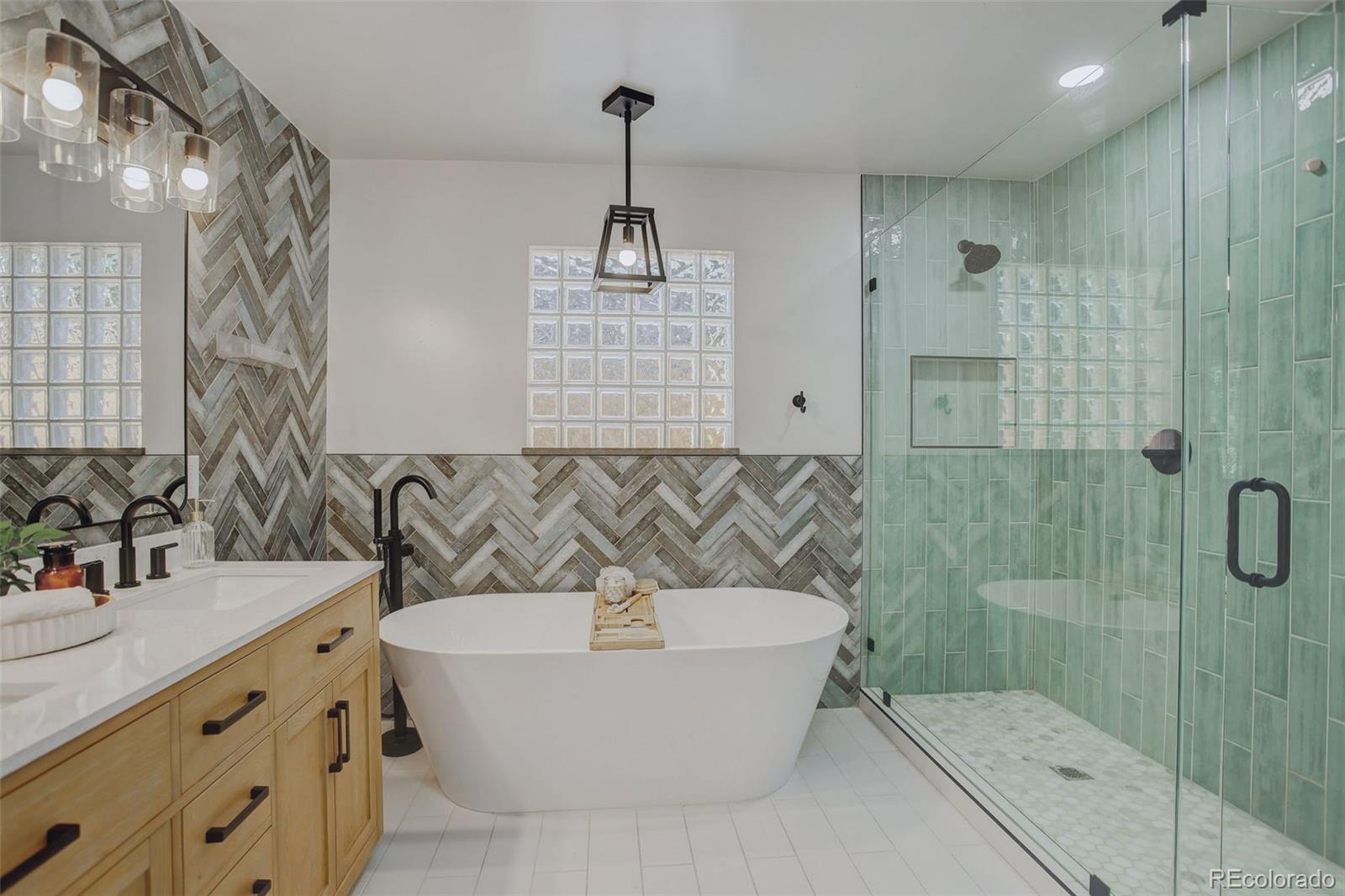 MLS Image #18 for 3127 s dallas court,denver, Colorado