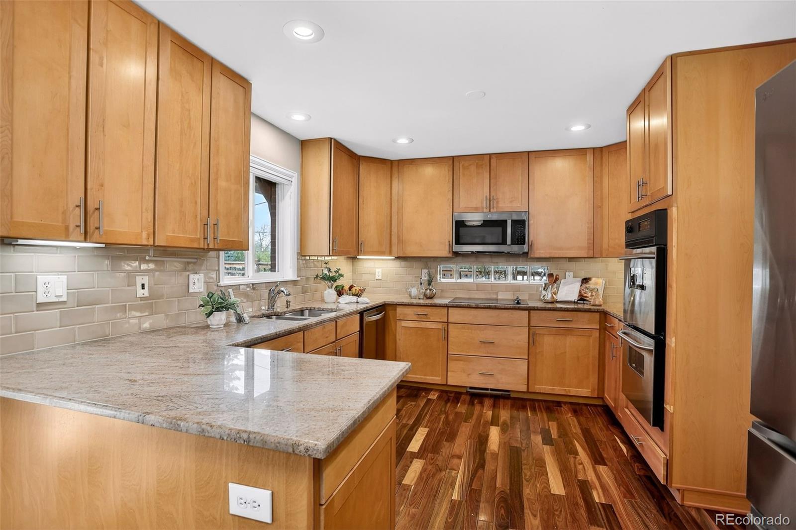MLS Image #9 for 3127 s dallas court,denver, Colorado