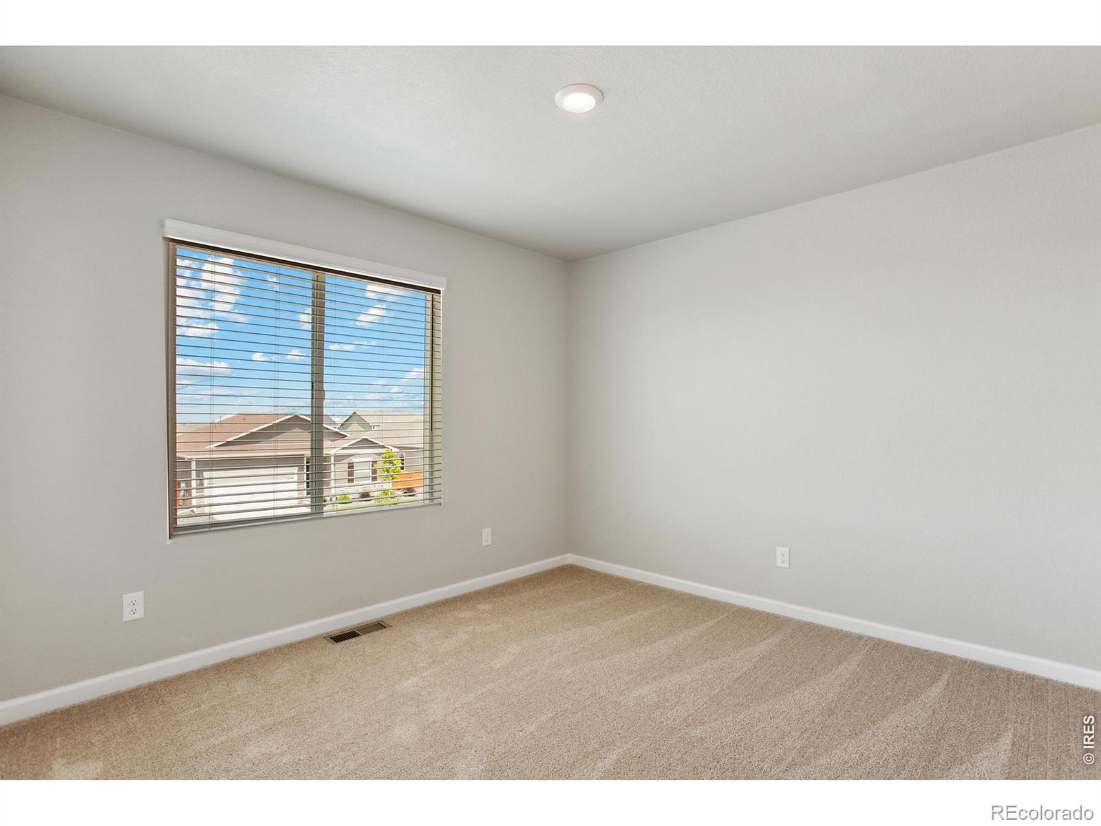 MLS Image #16 for 852  emerald lakes street,severance, Colorado