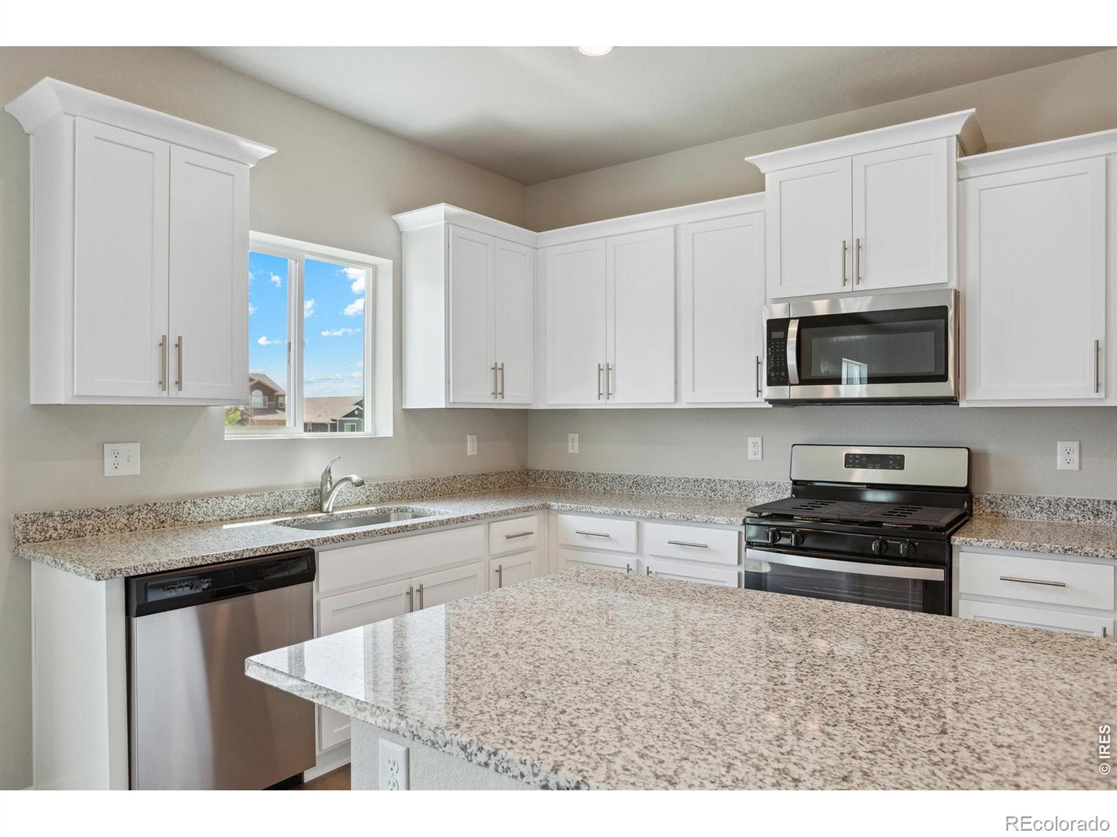 MLS Image #7 for 852  emerald lakes street,severance, Colorado