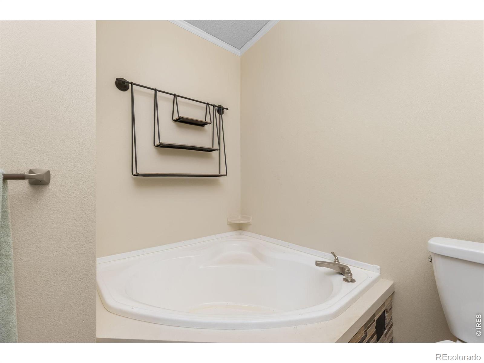 MLS Image #14 for 2205  james park trail,loveland, Colorado