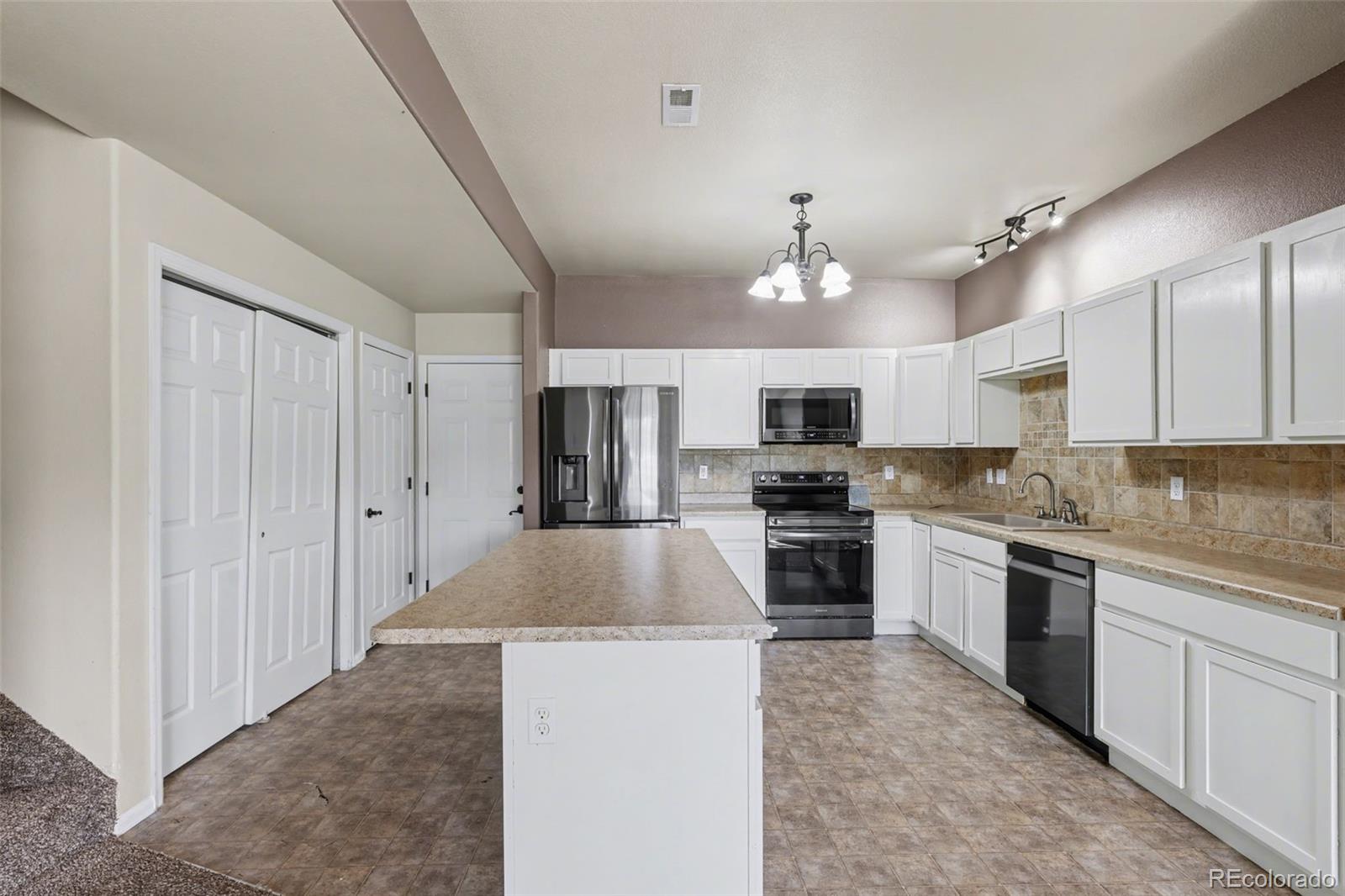 MLS Image #14 for 3051  shikra view,colorado springs, Colorado