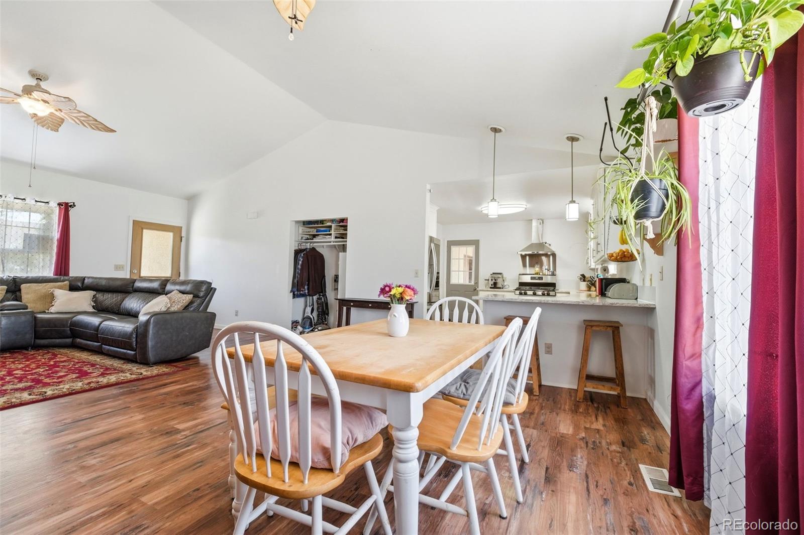 MLS Image #11 for 575  11th street,penrose, Colorado