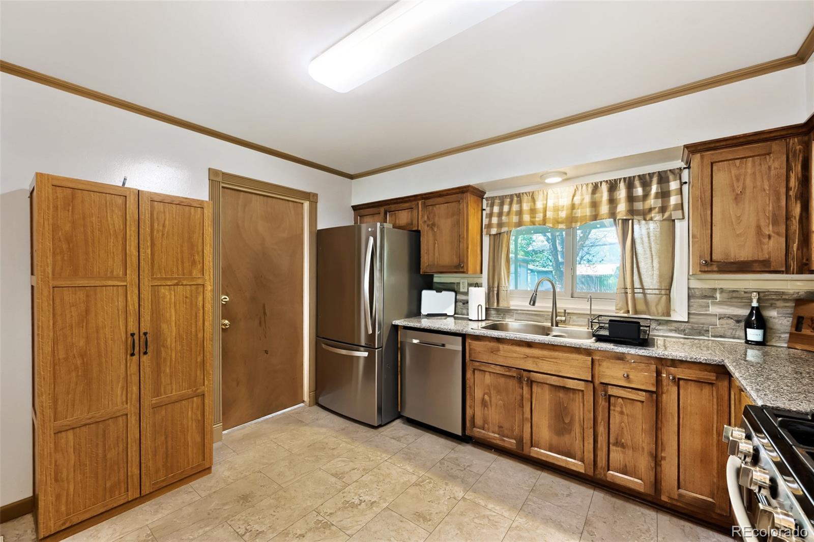 MLS Image #7 for 430  hackberry drive,colorado springs, Colorado