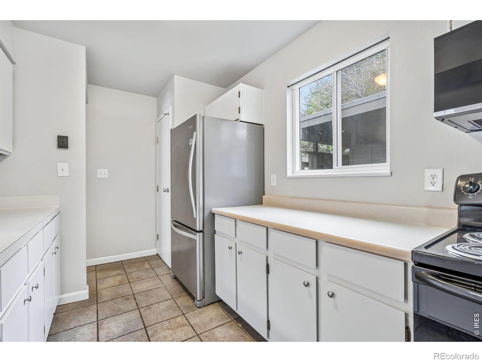 MLS Image #5 for 809 e drake road,fort collins, Colorado
