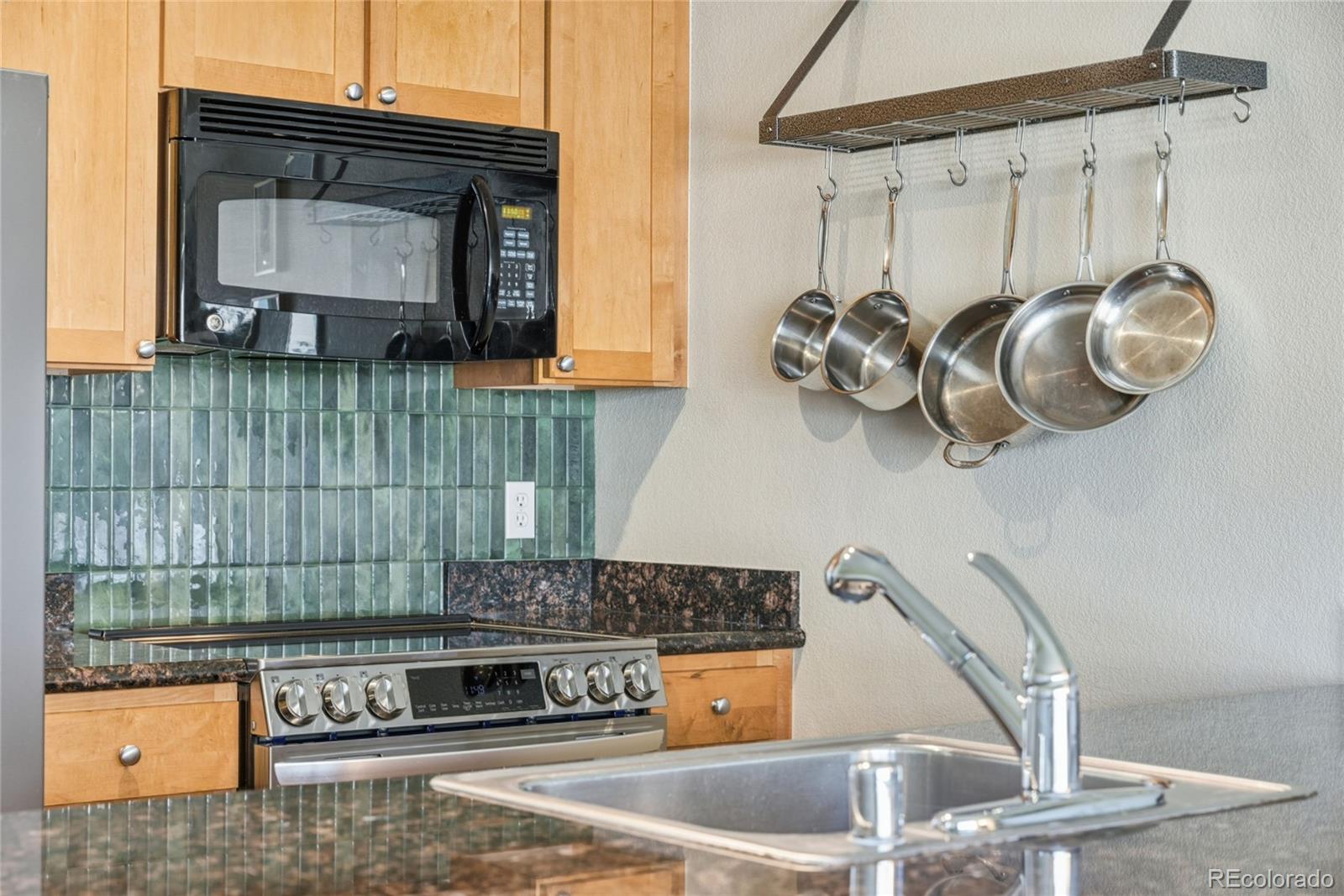 MLS Image #9 for 1623  saint paul street,denver, Colorado