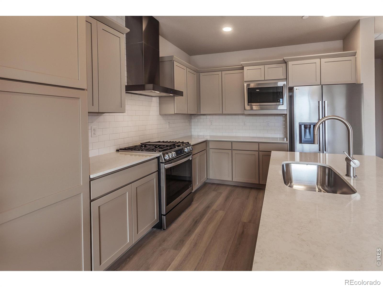 MLS Image #16 for 4916  autumn leaf drive,timnath, Colorado