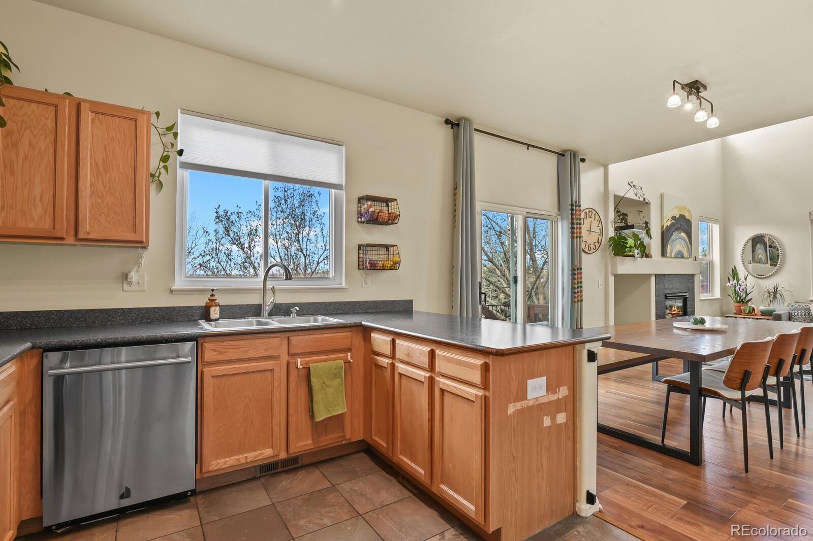 MLS Image #11 for 7160  leeside view,colorado springs, Colorado