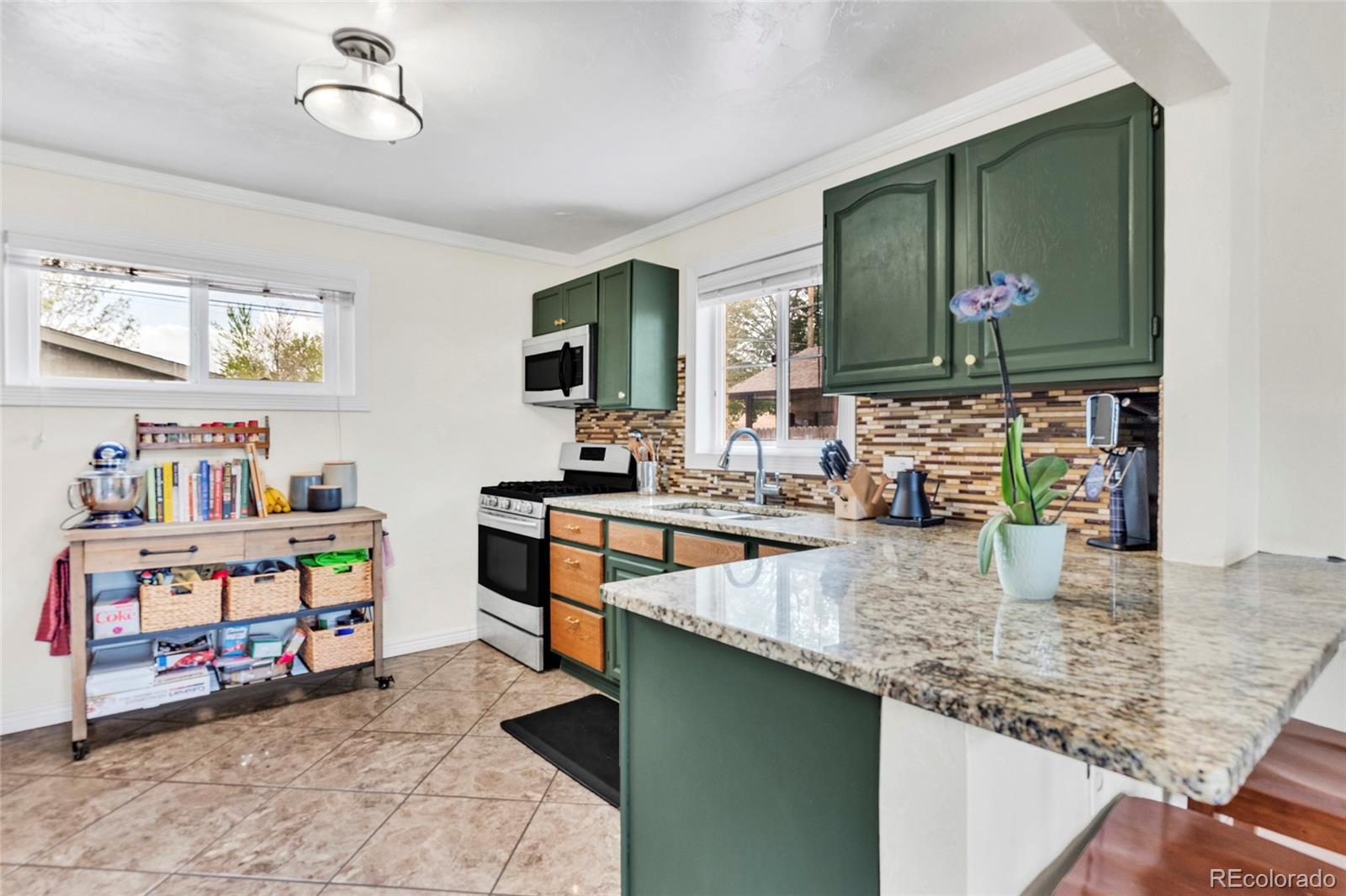 MLS Image #10 for 1326 s clay street,denver, Colorado