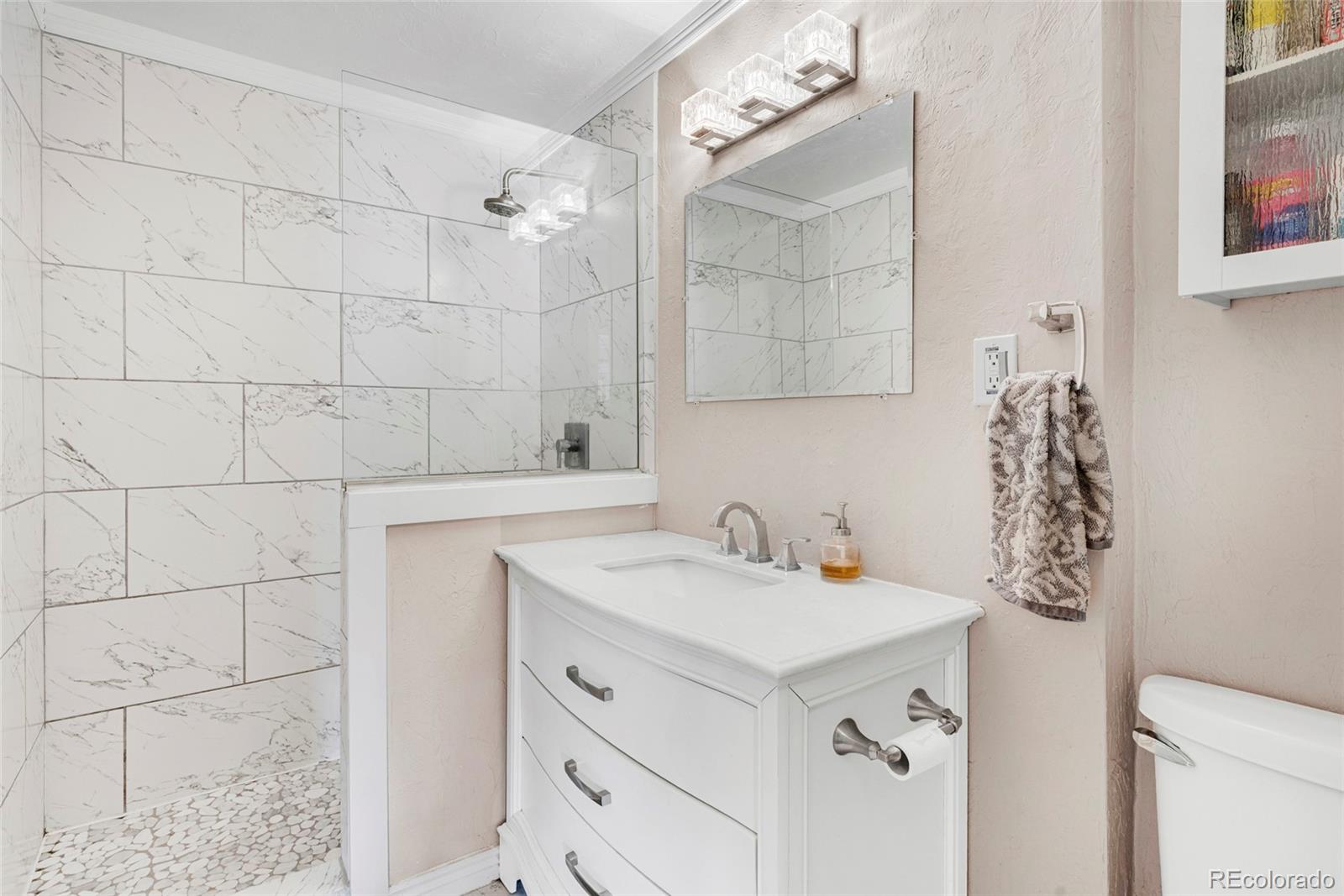 MLS Image #5 for 1326 s clay street,denver, Colorado