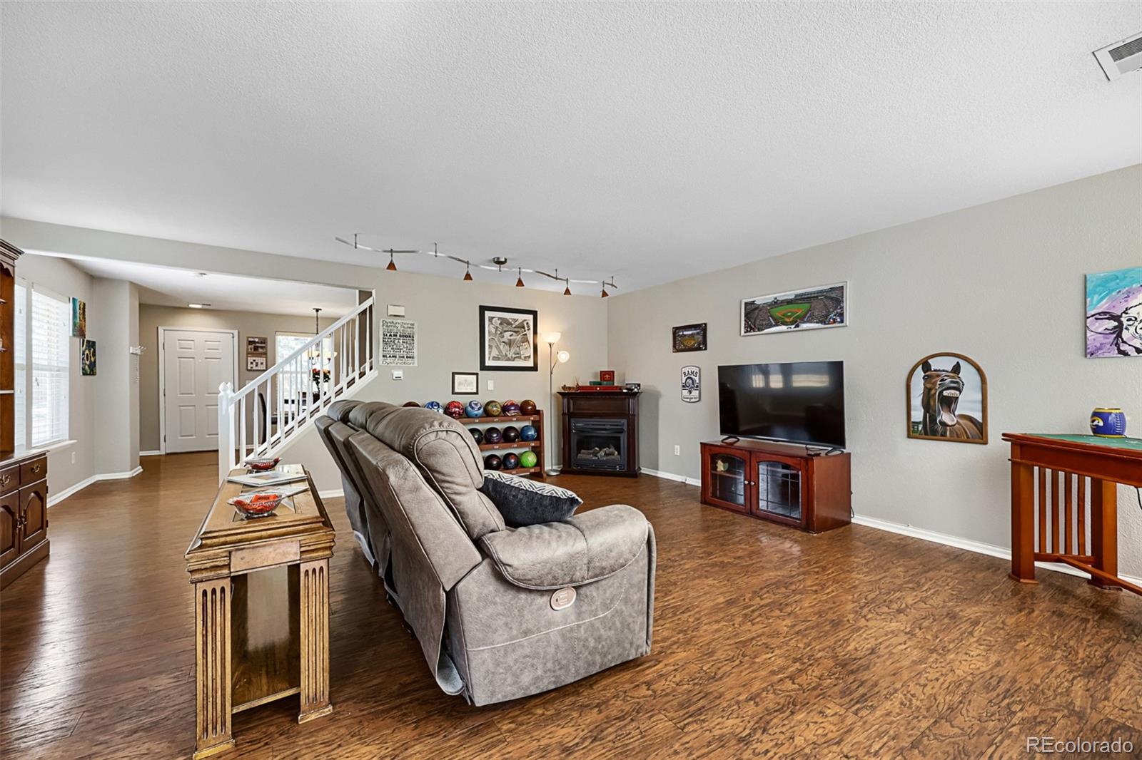 MLS Image #3 for 7846 s kittredge circle,englewood, Colorado