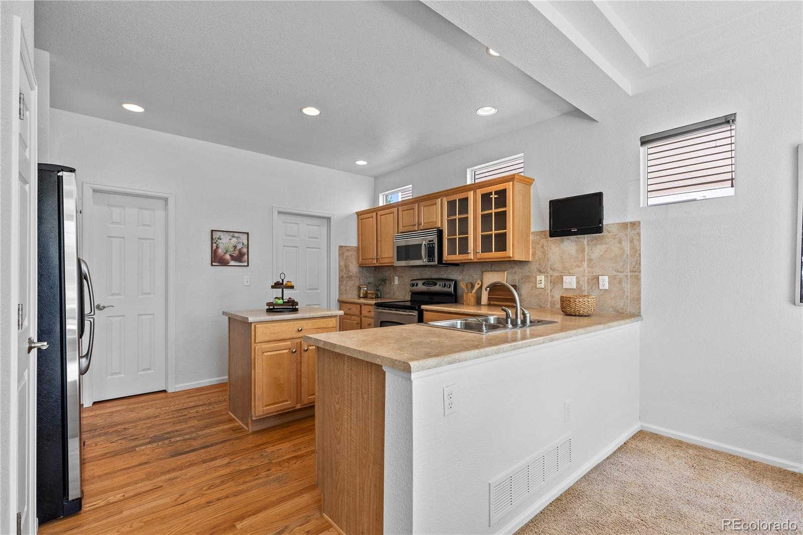 MLS Image #12 for 8397  devinney street,arvada, Colorado